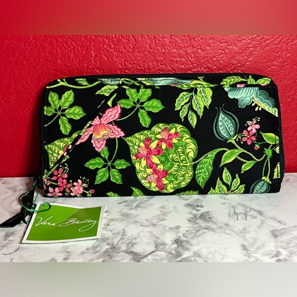 Vera Bradley Bags Vera Bradley Travel Organizer In Black With Flowers Poshmark